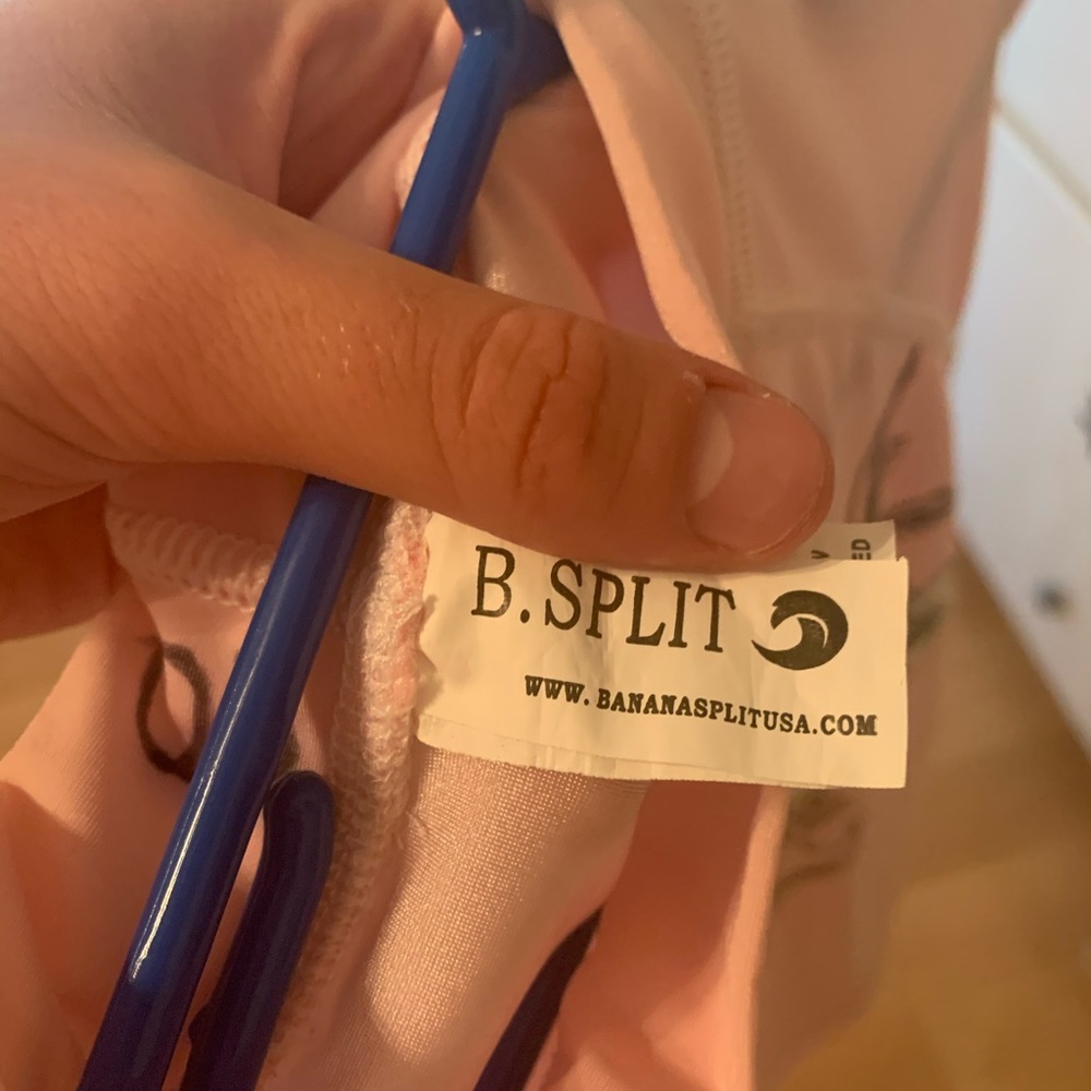 B Split Rashguard Medium - Picture 3 of 3